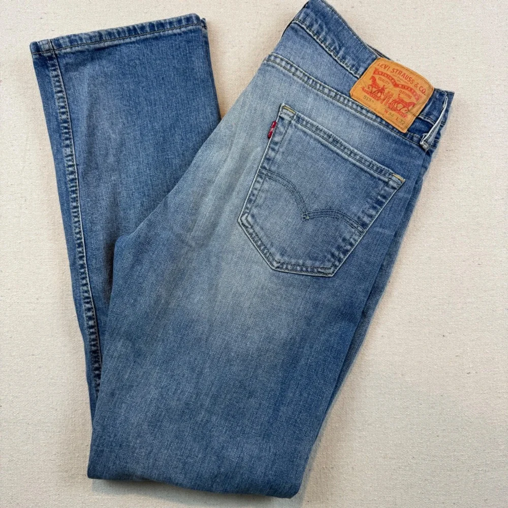 Levis 513 Slim Straight Jeans Mens 34x32 Medium Wash Denim Blue Pants